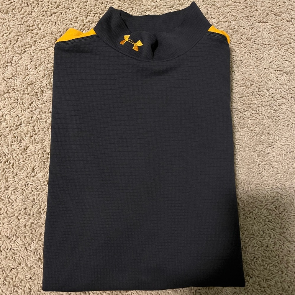 Under Armour long sleeve shirt